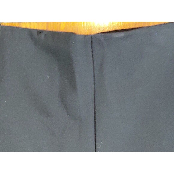 Peter Nygard Slims 2X (20W-22W)Rhinestones Accent Black Stretch Capri Pull On - Picture 3 of 9